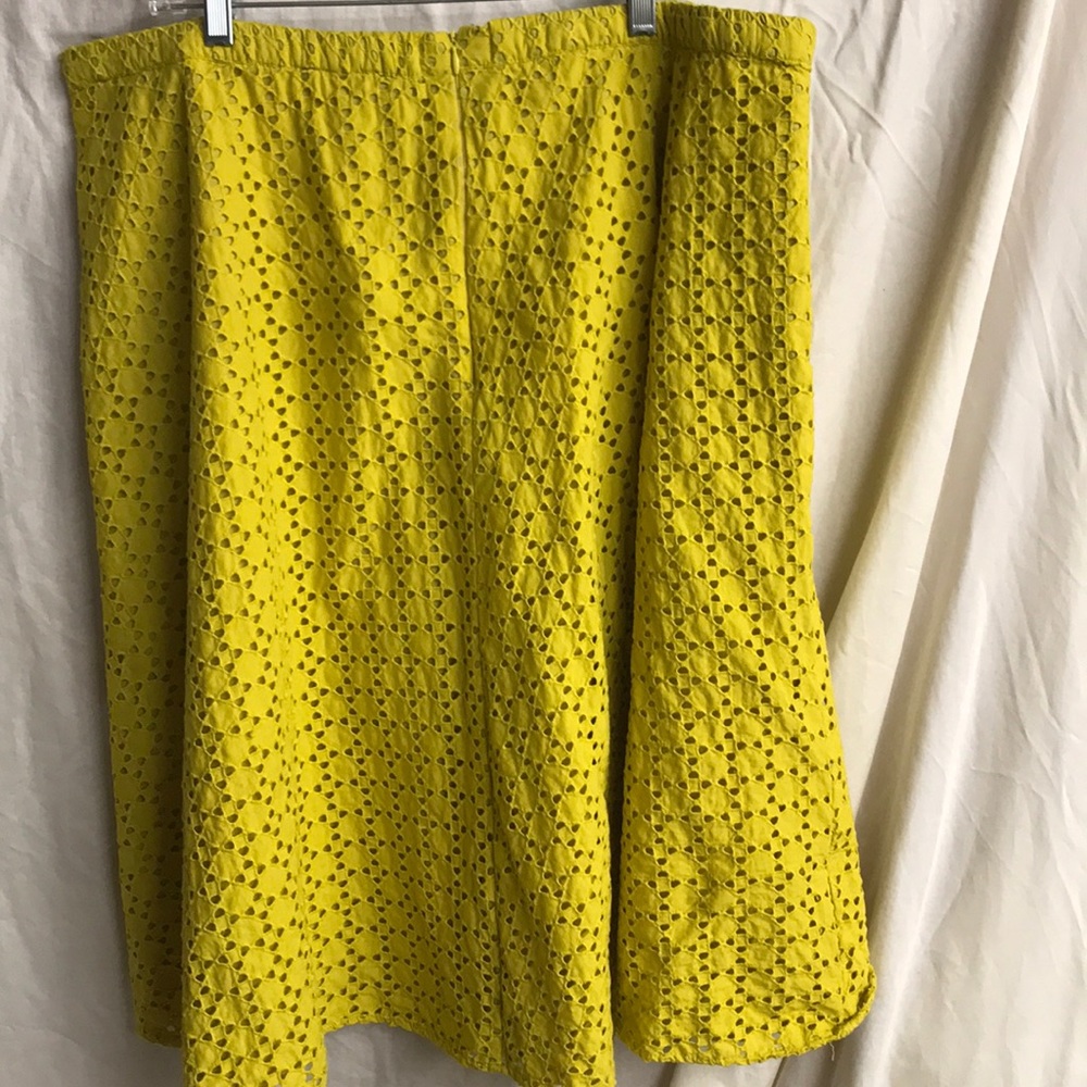 Eloquii marigold eyelet skirt 22W - Picture 3 of 4